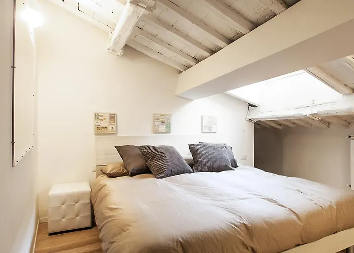 Spanish Steps Luxury Penthouse Apartament
